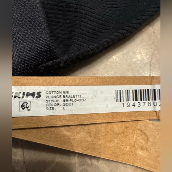 SKIMS COTTON RIB PLUNGE BRALETTE - Picture 10 of 11